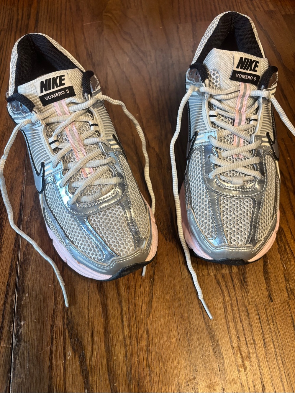Nike Vomero 5 Silver and Pink Running Sneakers size 9.5  EUC